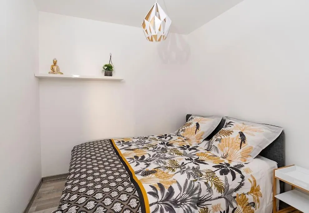 Plein Centre-Ville T3 Refait A Neuf Aix-les-Bains