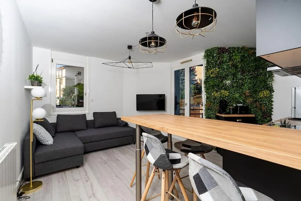 Plein Centre-Ville T3 Refait A Neuf Aix-les-Bains